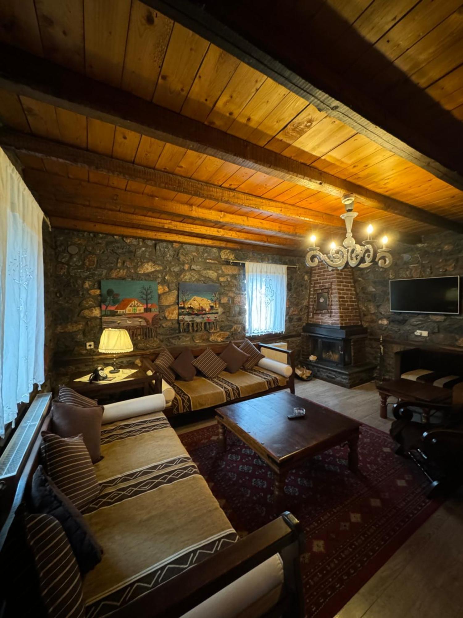 Chalet Asteras Tou Vorra Agios Athanasios  Eksteriør billede